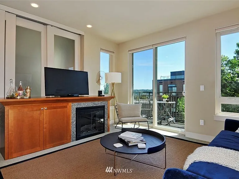 6801 Greenwood Ave N #410 — Photo 8