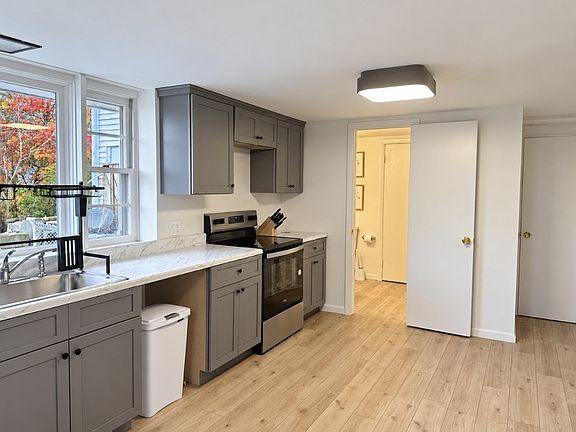 4th image of 221 White Ave #Ll