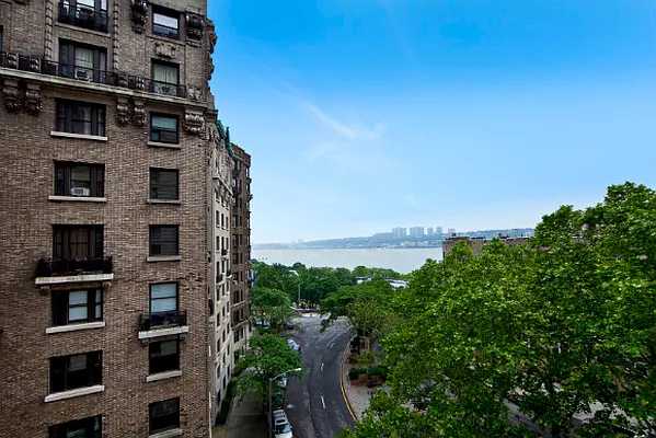 Sold by The Crest Group | media 12