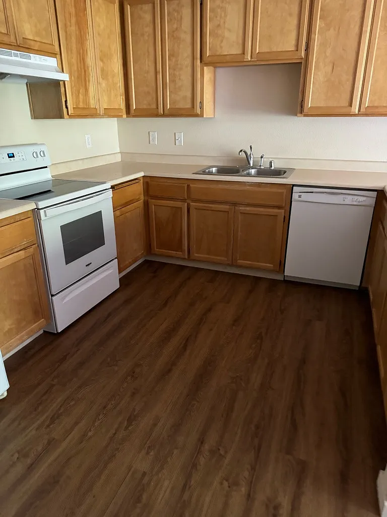 West Napa Apartment For Rent — Photo 4