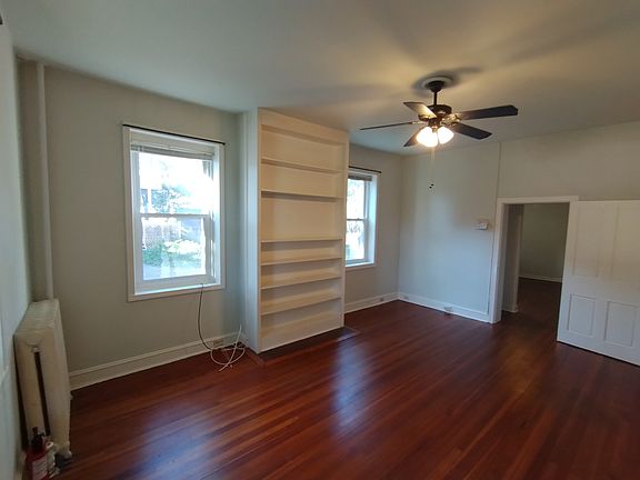 5th image of 703 Rosemont Ave APT 1