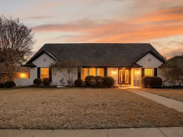 10132 Medlock Dr, Dallas, TX 75218