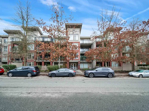 15385 101a Ave #419, Surrey, BC V3R 0B4