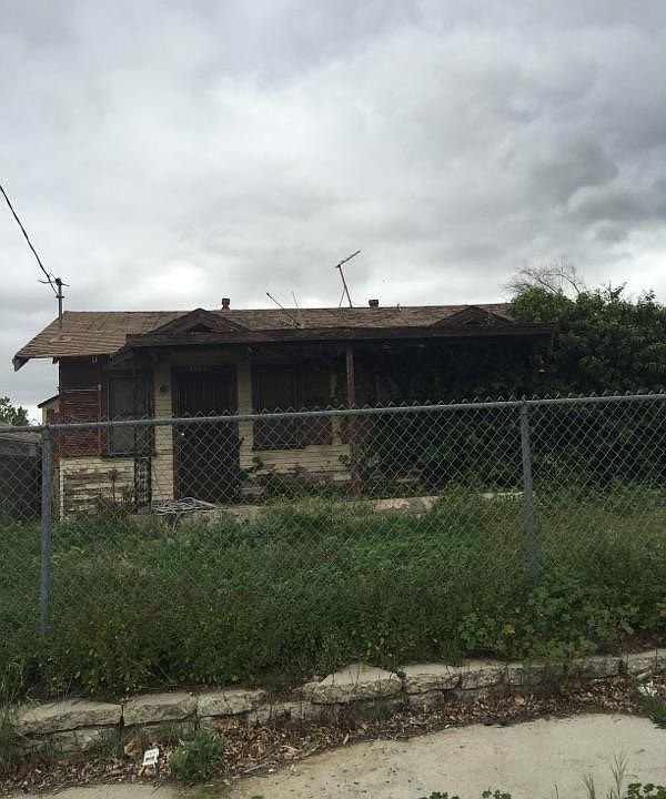 1st image of 15049 La Mesa St