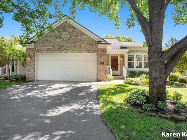 3750 Old Elm Dr SE, Kentwood, MI 49512