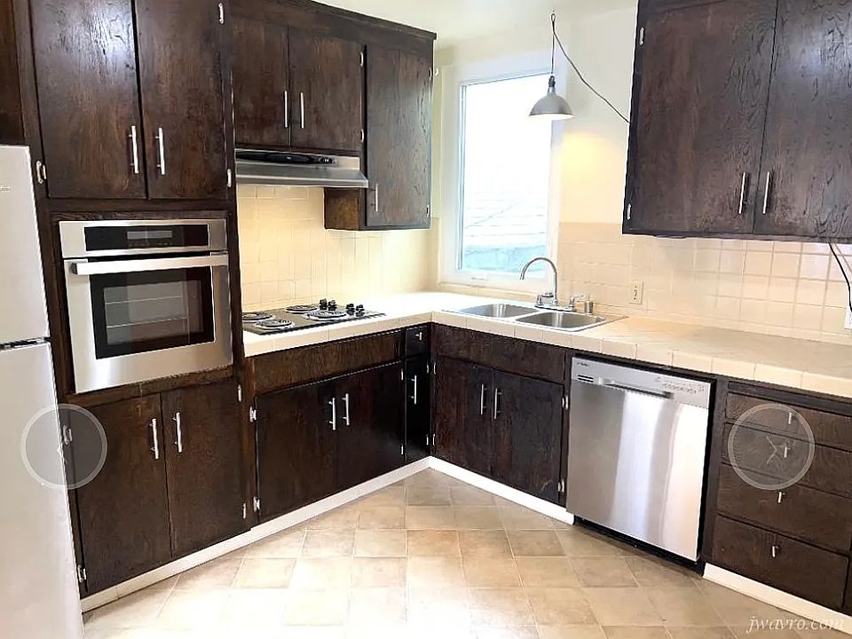 1st image of 1738 Oakdale Ave #1738