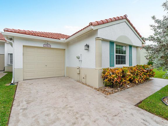 3rd image of 15423 Watershore Lane