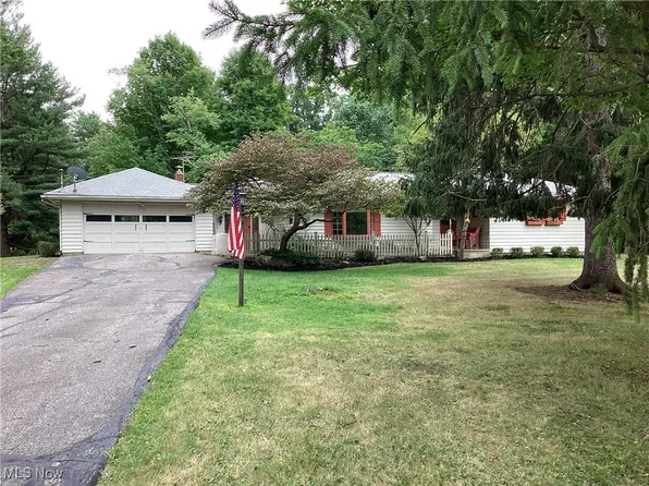 4100 E Edgerton Rd, Brecksville, OH 44141