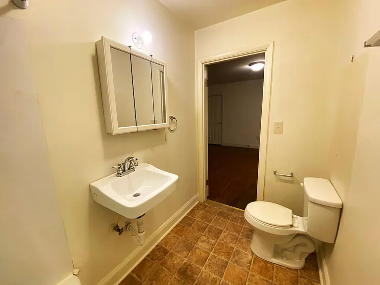 132 N Wayne Ave #7 — Photo 25