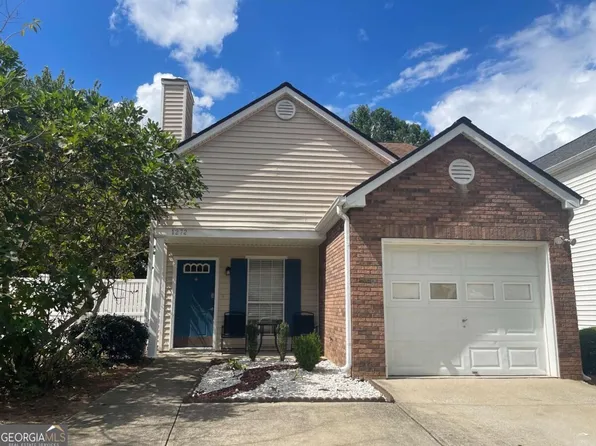 1272 Parkside Club Dr, Lawrenceville, GA 30044