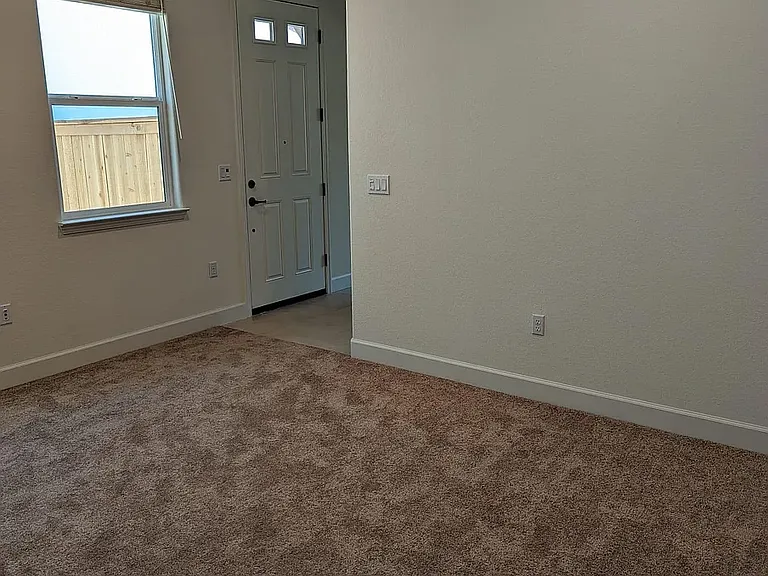 5930 Rosalee St — Photo 3