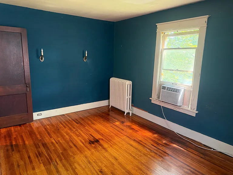 405 Victoria Pl #4 — Photo 5