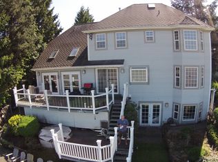 4910 N Island Dr E, Bonney Lake, WA 98391