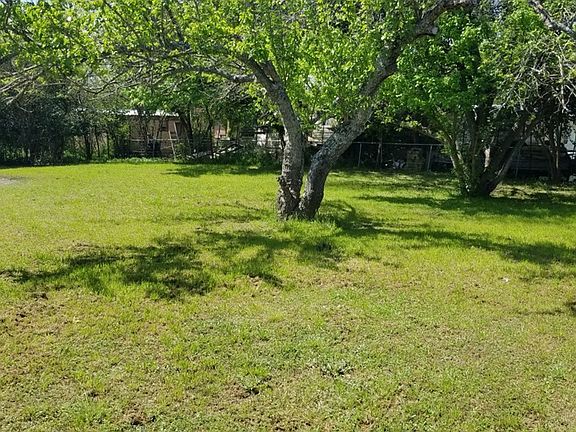 2nd image of 113 Shannon Ln