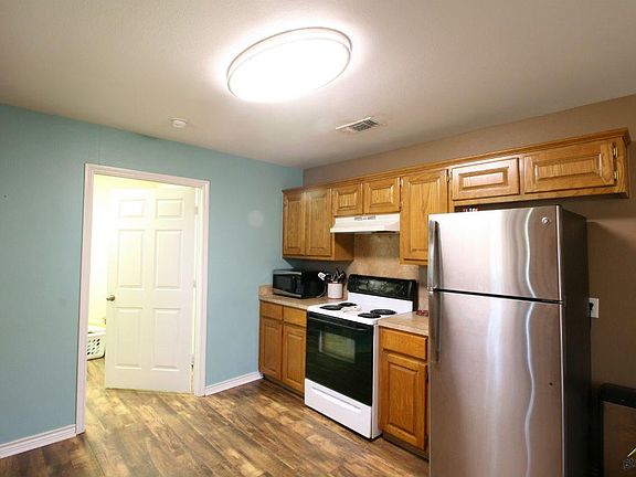 5th image of 309 Denman Dr