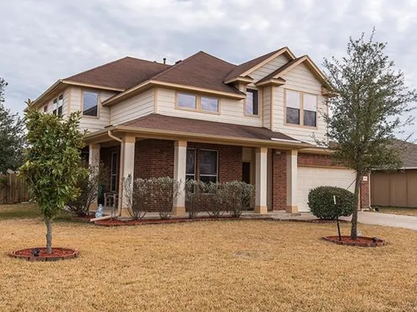 1661 Twin Cv, Kyle, TX 78640