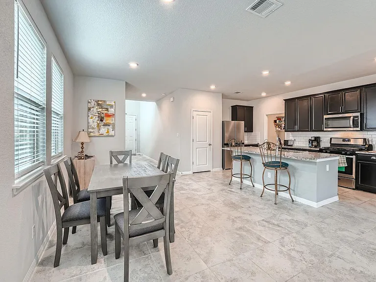 104 Red Cedar Ct — Photo 6