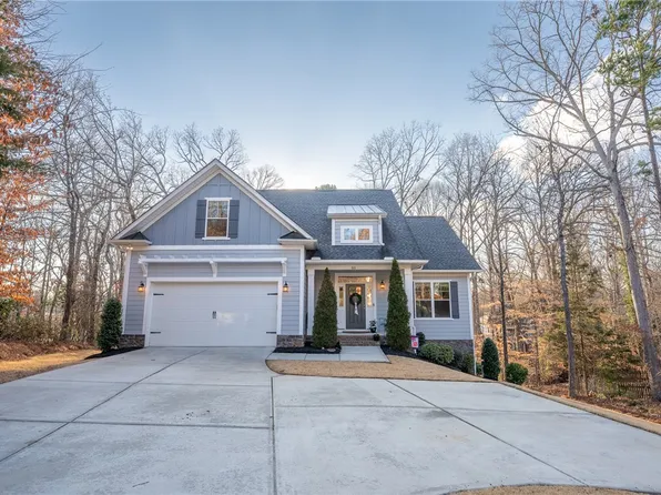 100 Winyah Ct, Clemson, SC 29631