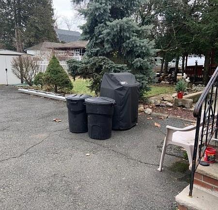 5th image of 215 Lafayette Ave
