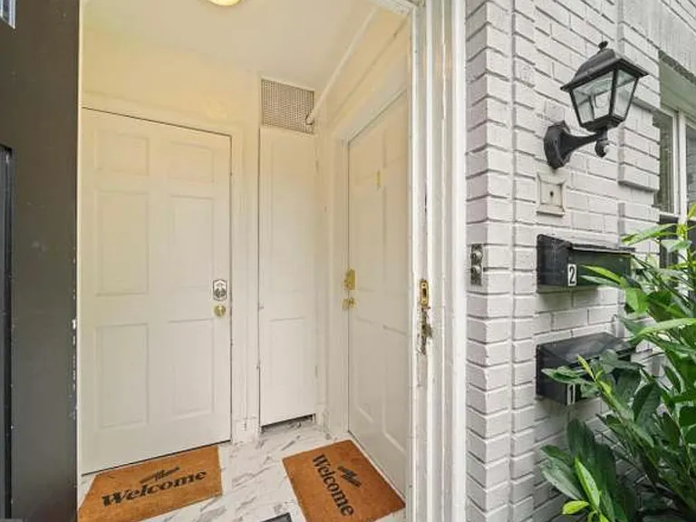 114 P St SW #1 — Photo 9
