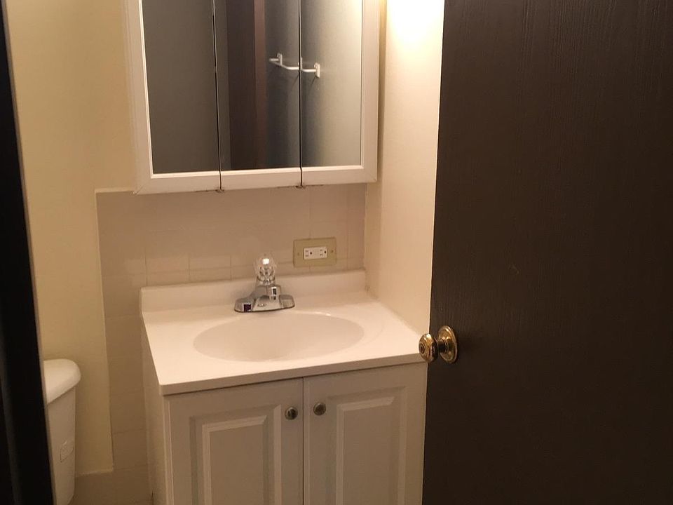 2nd image of 391 Inland Dr APT 1A