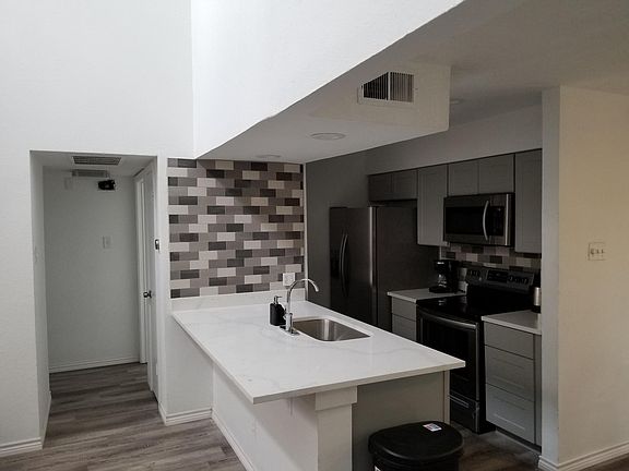 2nd image of 5750 Phoenix Dr APT 39