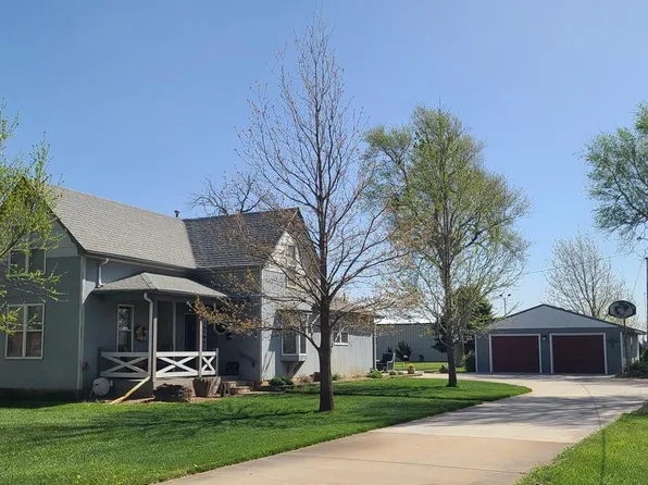 251 S Jackson St, Lindsborg, KS 67456