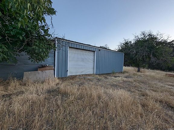 4th image of 3327 Hill Road