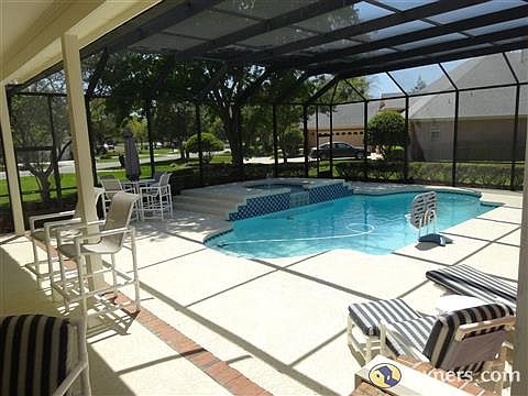 Pool and Jacuzzi (Large Screened in Area)
