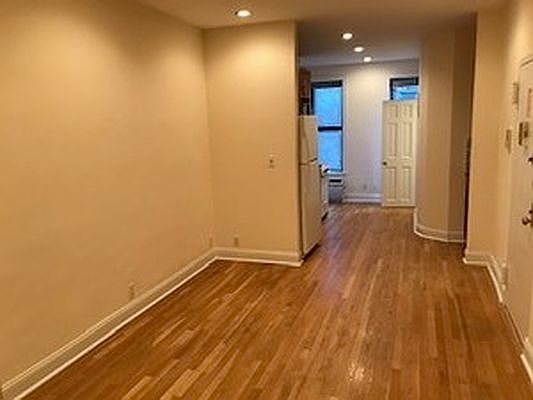 4th image of 524 E 84th St APT 4E