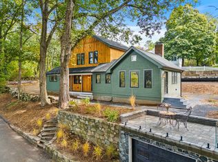 10 Noonhill Rd, Medfield, MA 02052