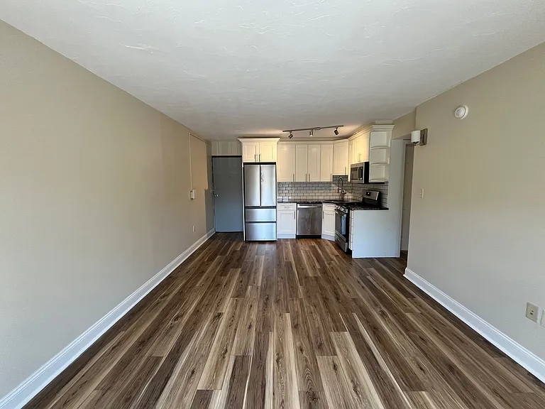 5620 Rippey St #302 — Photo 2
