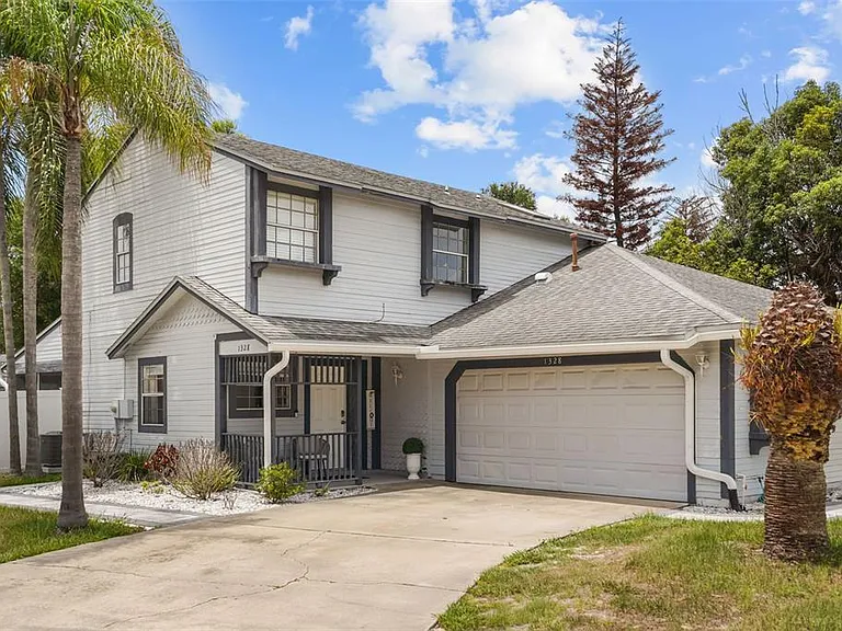 1328 Landry Cir — Photo 1