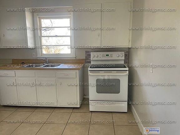 4th image of 1103 Hampton Avenue Ext #1107-B