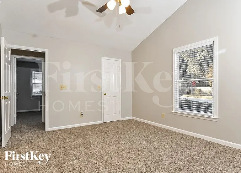 3501 Cardinal Ridge Dr — Photo 8