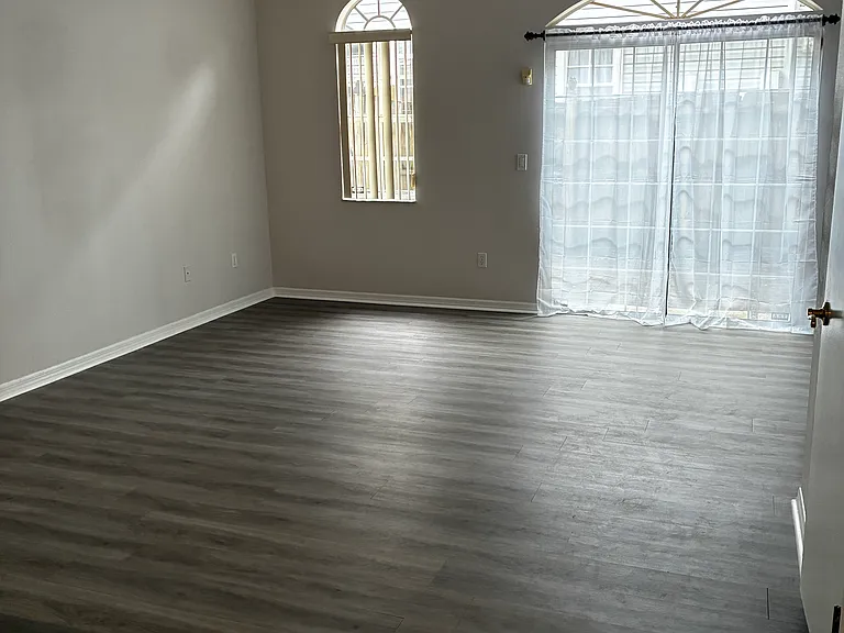 8101 Interbay Blvd — Photo 5