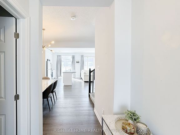 3rd image of 771 Brittanic Rd