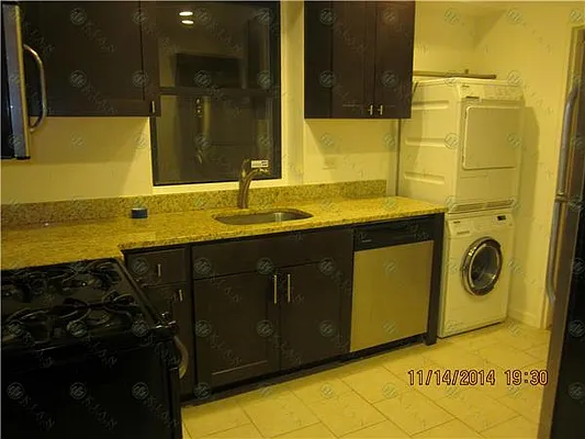 Rented by Kian Realty | media 32