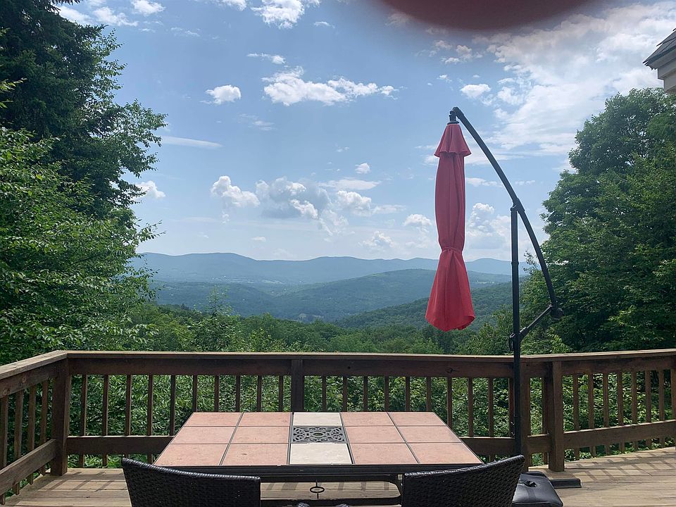 2nd image of 296 Triview Drive