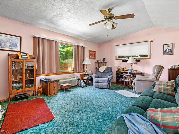4th image of 221 Louisiana Ave
