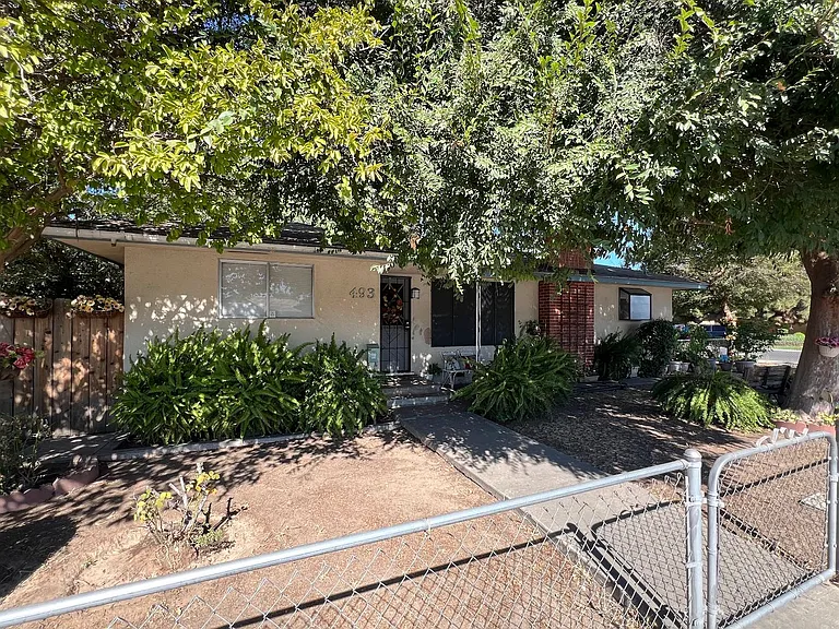 493 N Alta Ave #A — Photo 4
