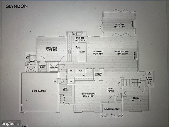 3rd image of 922 Glyndon St SE