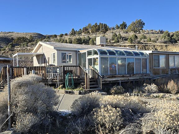 3rd image of 33 McClellan Peak Dr