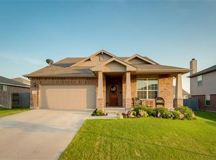 1226 Eagles Nest Trl, Krum, TX 76249