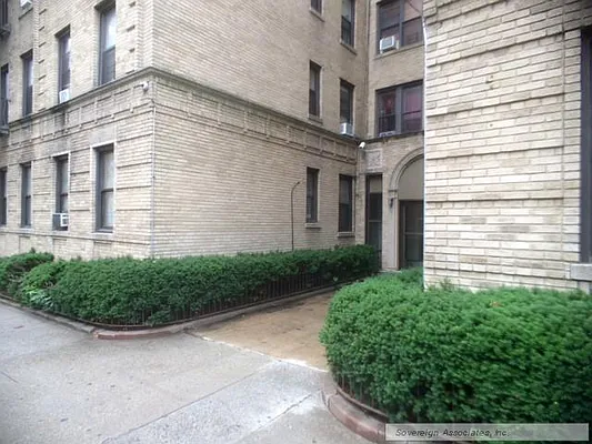 Rented by Sovereign Associates | media 17