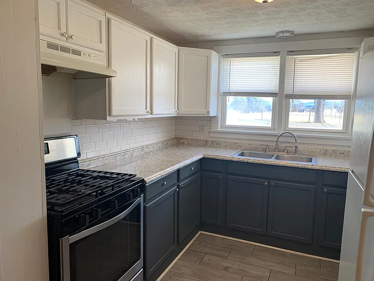 5703 N Valley Pike #4 — Photo 11