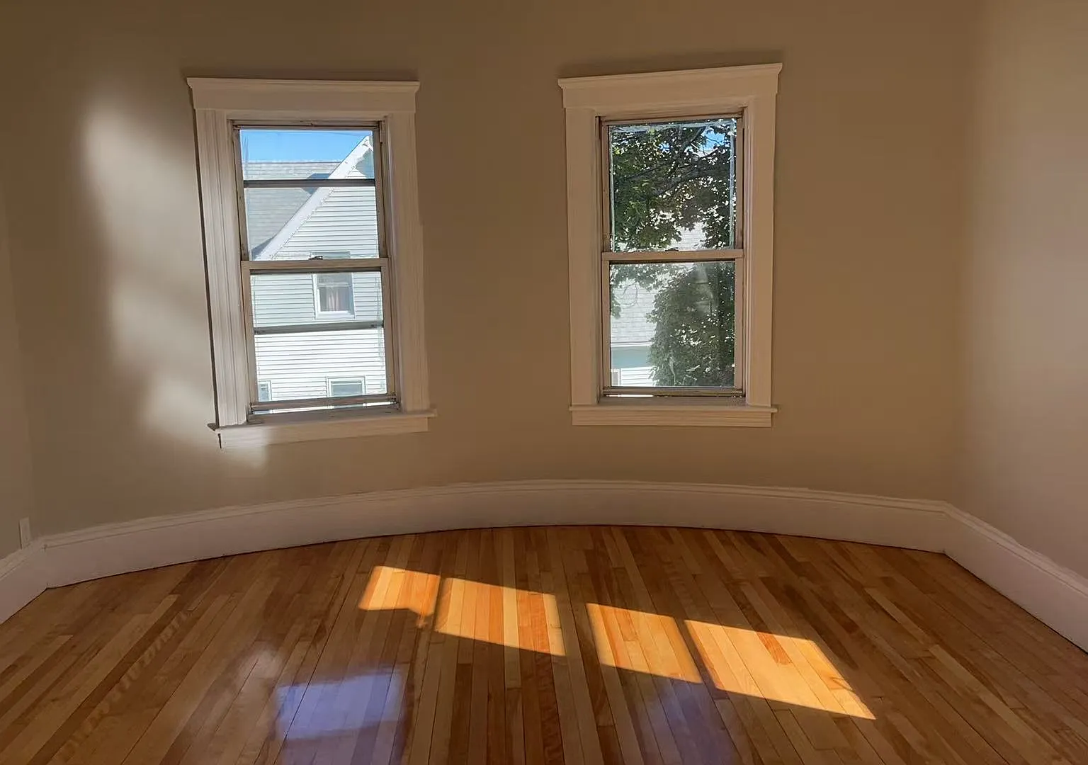 4 bed, $2,800 — Photo 4