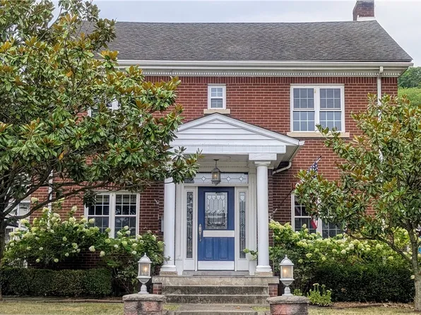 1105 Indiana St, Martins Ferry, OH 43935