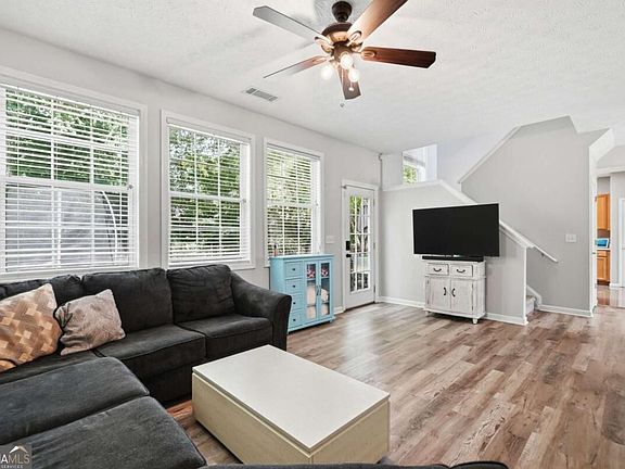 4th image of 406 Cobalt Valley Ln