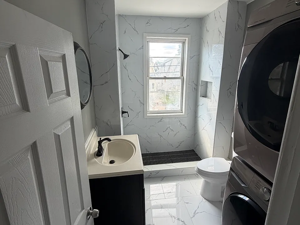 22 Annabelle Ave #2